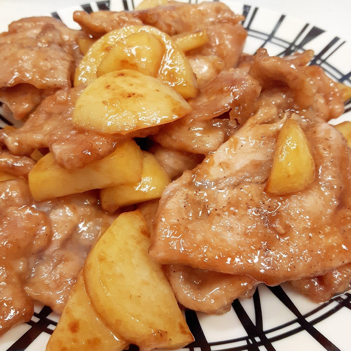 子供が喜ぶ 豚肉とじゃがいもの甘酢炒め レシピ 作り方 By Acchan66 楽天レシピ